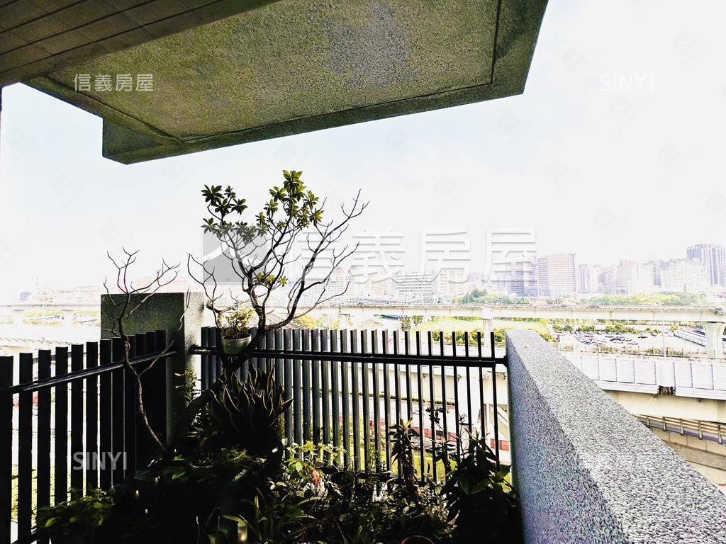 高樓層亞昕日向４房坡平車房屋室內格局與周邊環境
