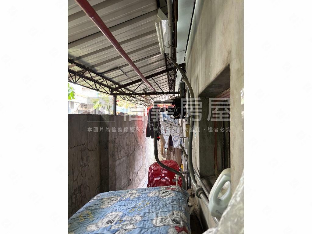 大地坪獨棟角間透天房屋室內格局與周邊環境