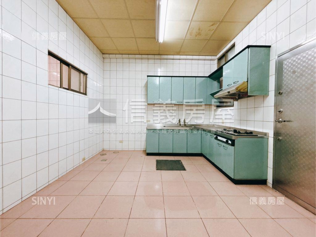 十甲可店可住大地坪透店房屋室內格局與周邊環境