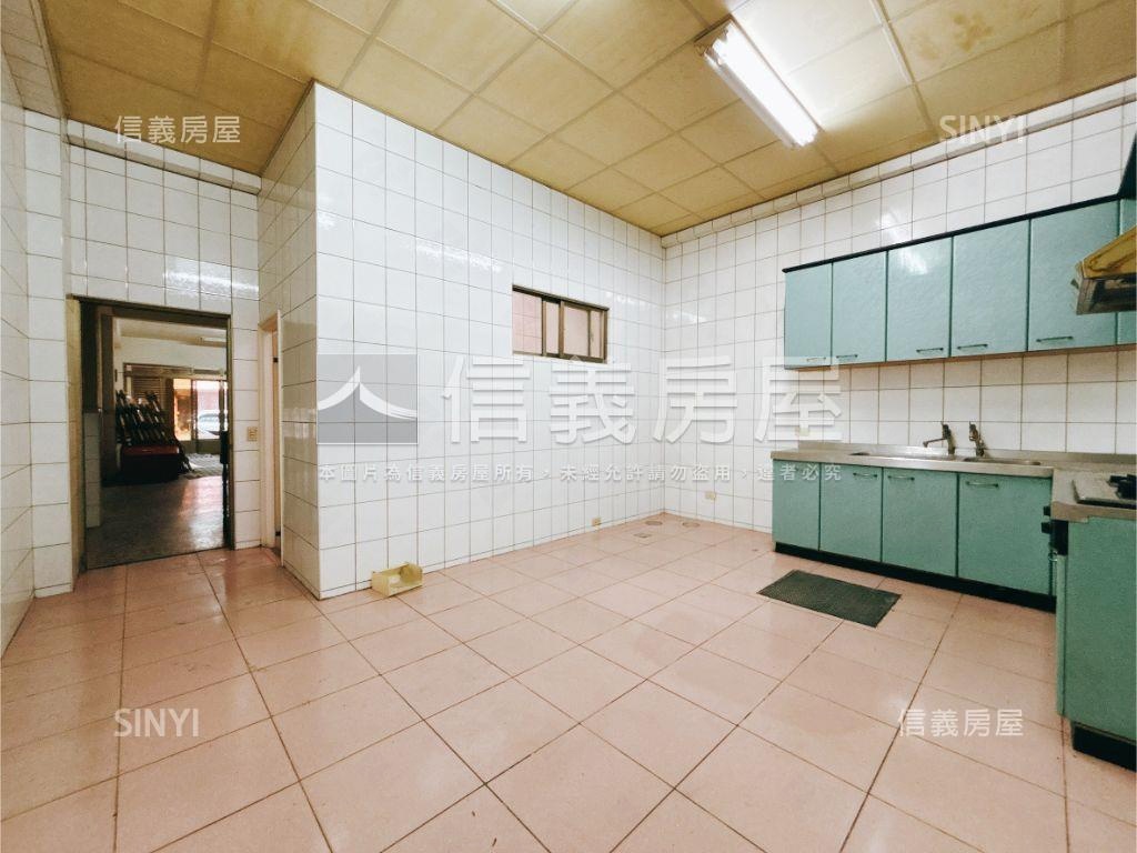 十甲可店可住大地坪透店房屋室內格局與周邊環境