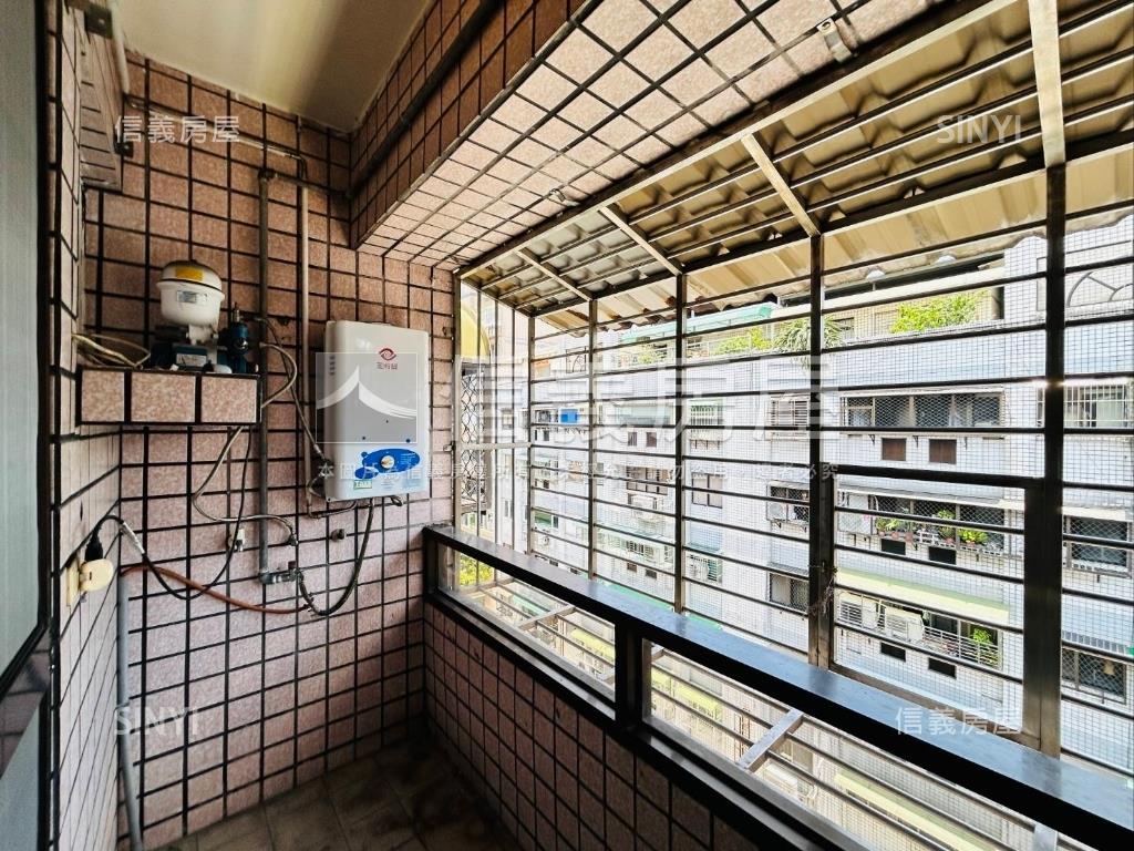 中原電梯大戶附坡平車位房屋室內格局與周邊環境