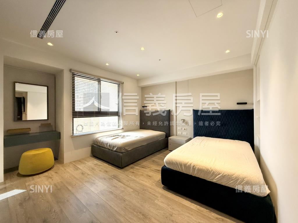 專任－富宇麗緻高樓露臺戶房屋室內格局與周邊環境