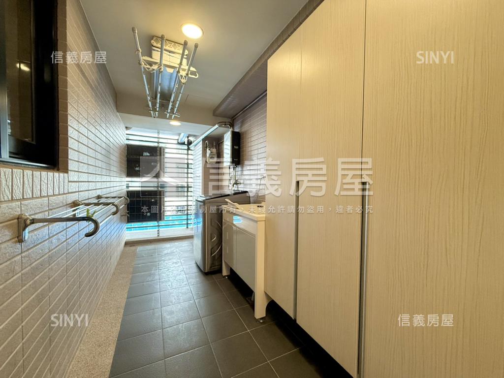 專任－富宇麗緻高樓露臺戶房屋室內格局與周邊環境