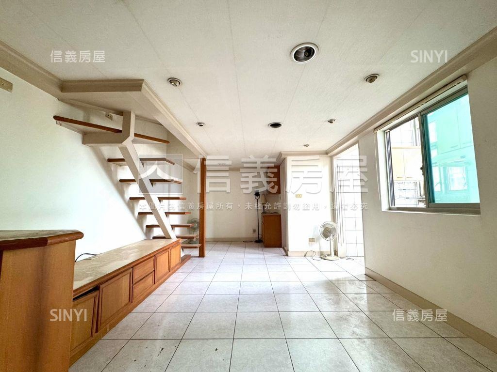 文化奇蹟★挑高空間好利用房屋室內格局與周邊環境