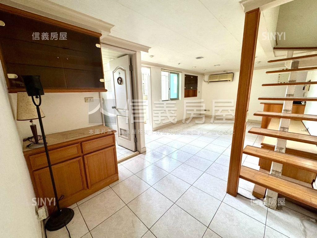 文化奇蹟★挑高空間好利用房屋室內格局與周邊環境