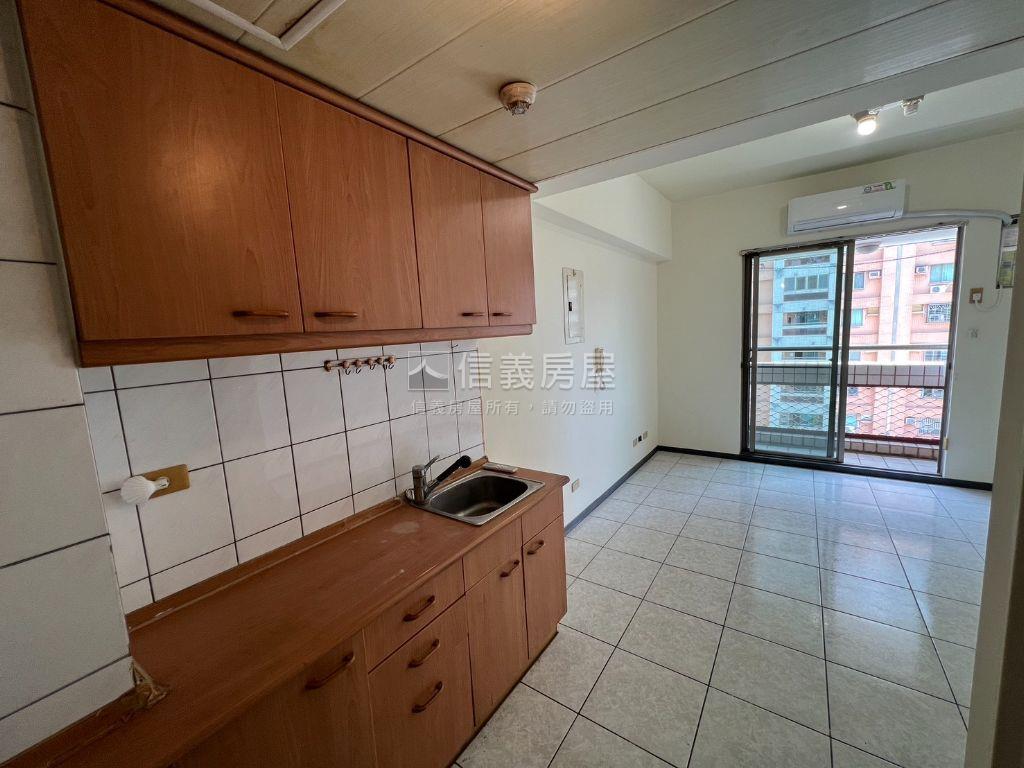 彩翼溫馨採光套房房屋室內格局與周邊環境