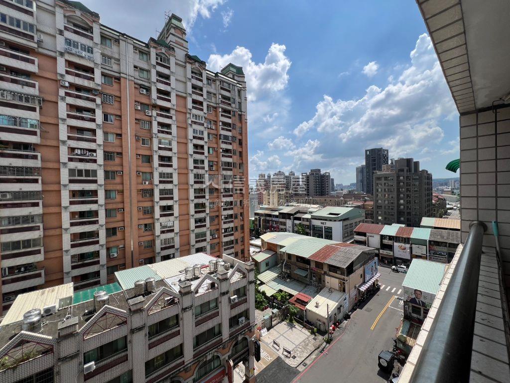 彩翼溫馨採光套房房屋室內格局與周邊環境
