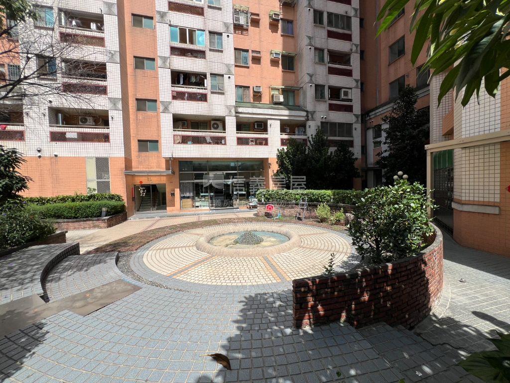彩翼溫馨採光套房房屋室內格局與周邊環境