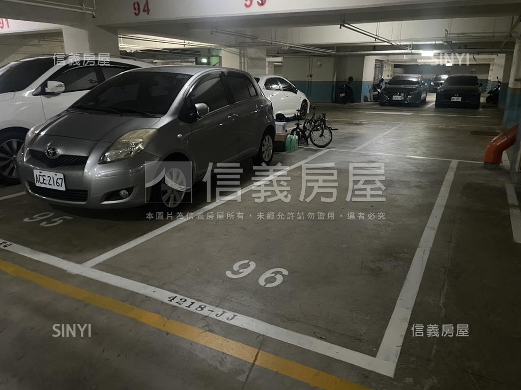 北歐綠園四房附雙車位房屋室內格局與周邊環境