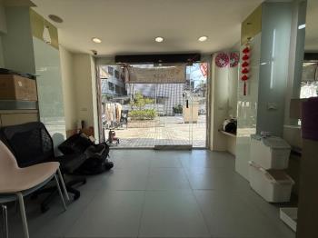 新店文山店面美邸車位