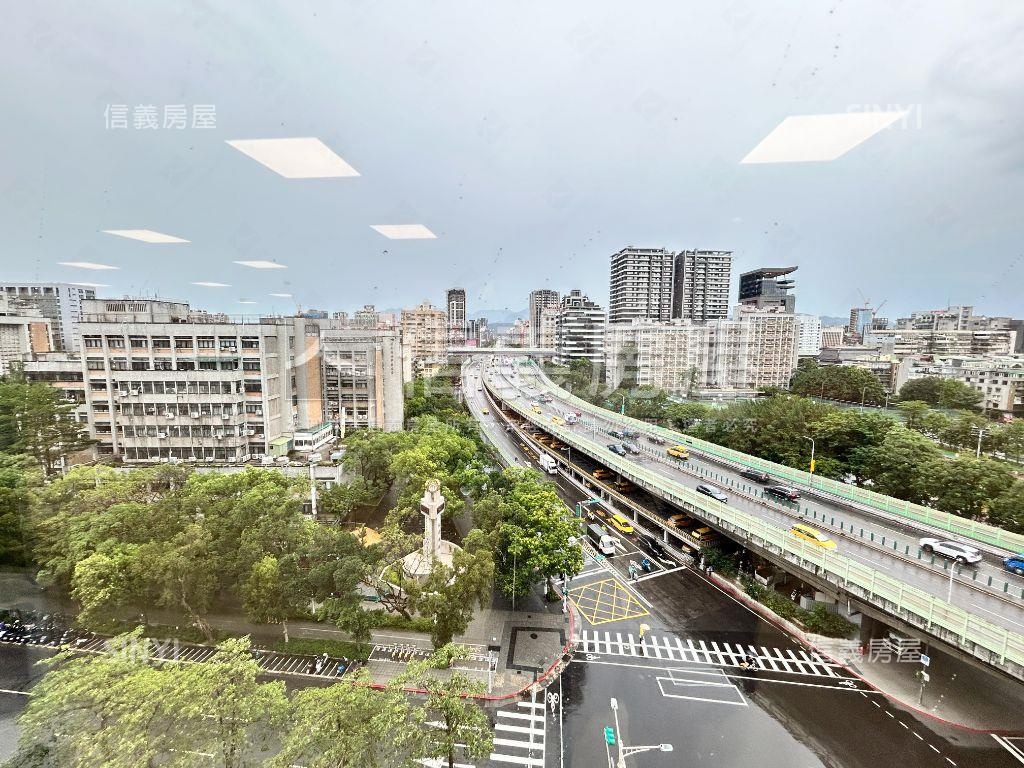 忠孝新生美景純辦Ｂ房屋室內格局與周邊環境