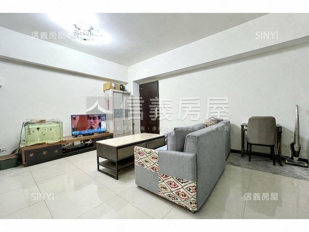 高大蔚藍海兩房衛浴全開窗房屋室內格局與周邊環境