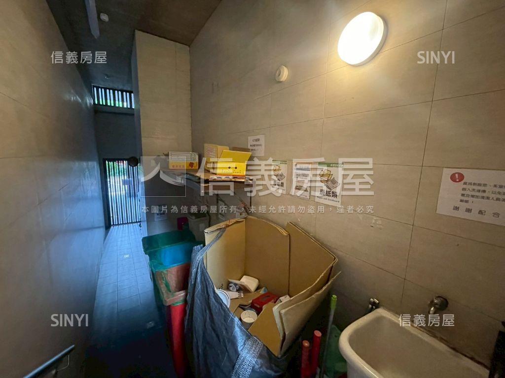 鼎泰風華帝王視野戶房屋室內格局與周邊環境