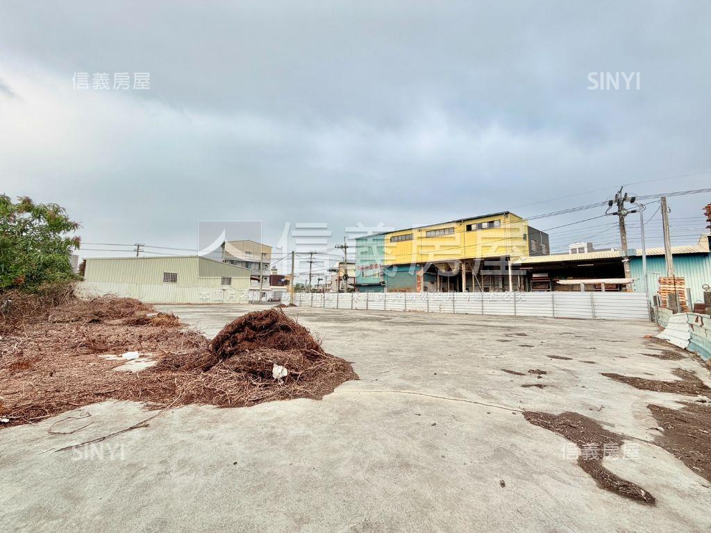 官田臨路約１５米百坪地Ａ房屋室內格局與周邊環境