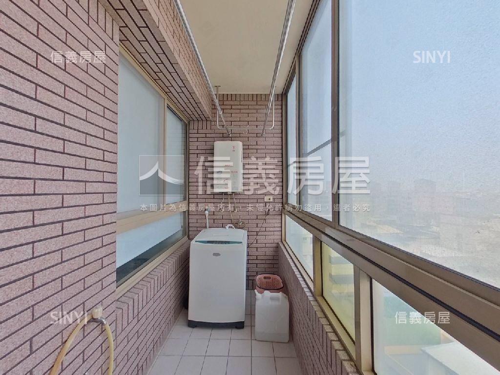 哈佛兩房＋平面車位～讚！房屋室內格局與周邊環境