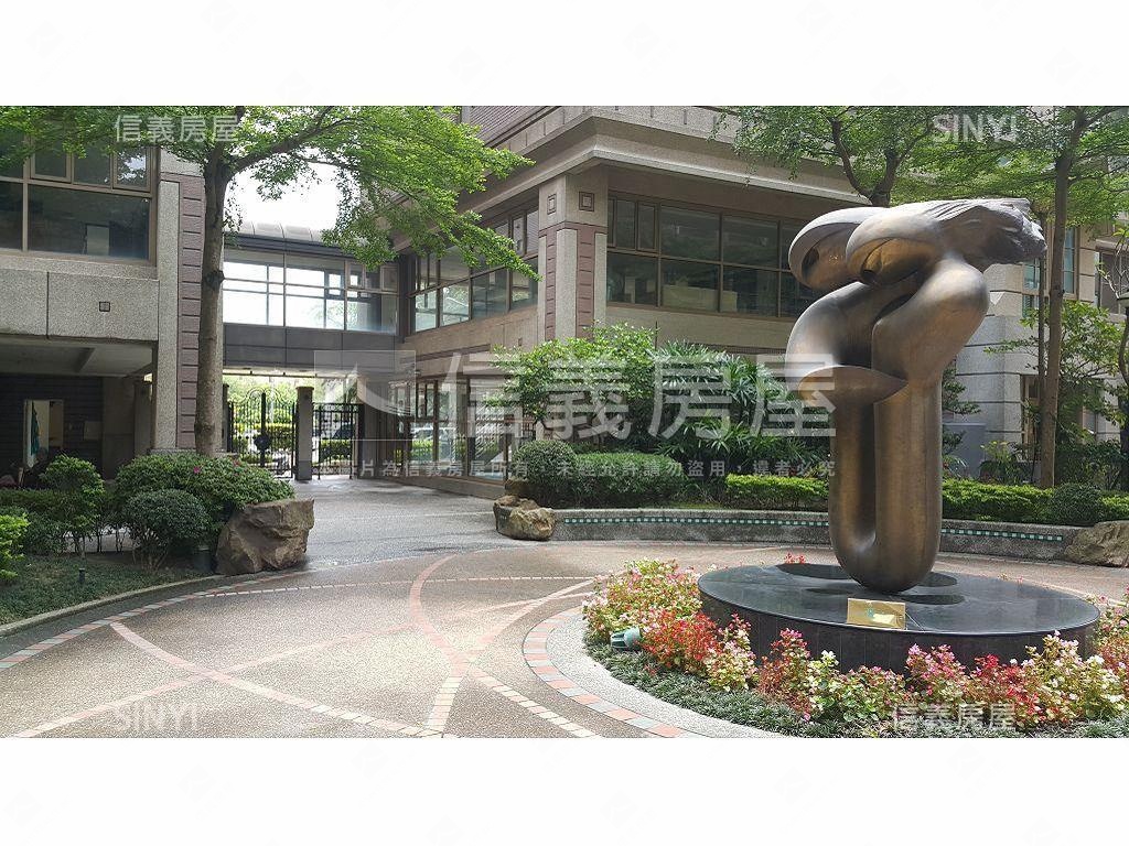 哈佛兩房＋平面車位～讚！房屋室內格局與周邊環境