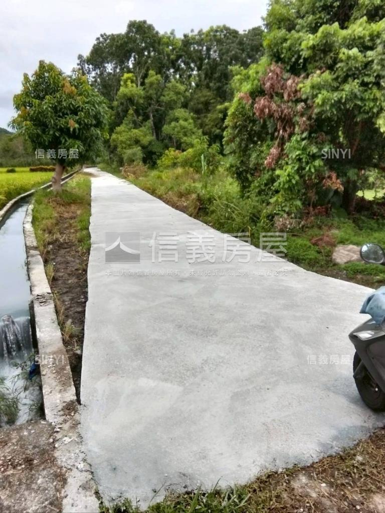 近東華大學臨路方正農地房屋室內格局與周邊環境
