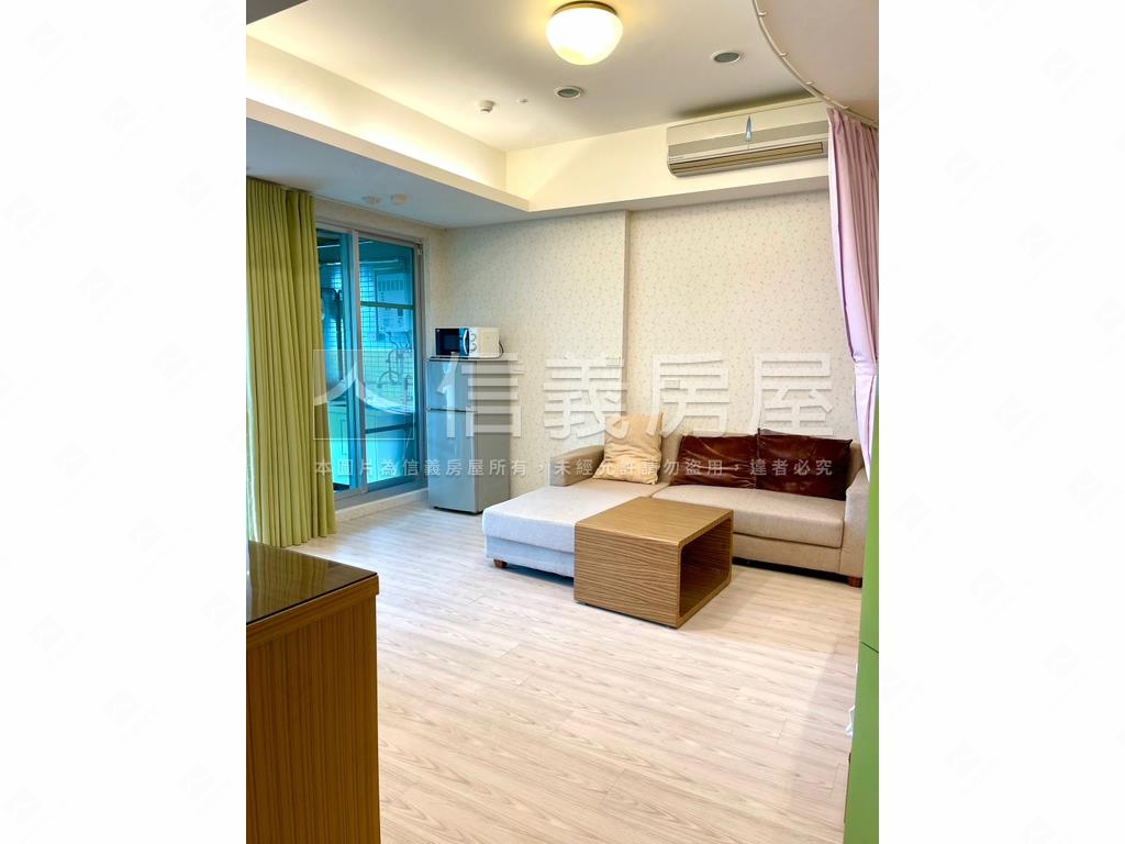 豪宅區香榭朝東房屋室內格局與周邊環境