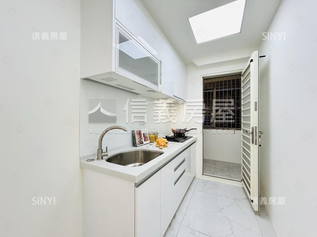 即可入住漂亮前後陽台三房房屋室內格局與周邊環境