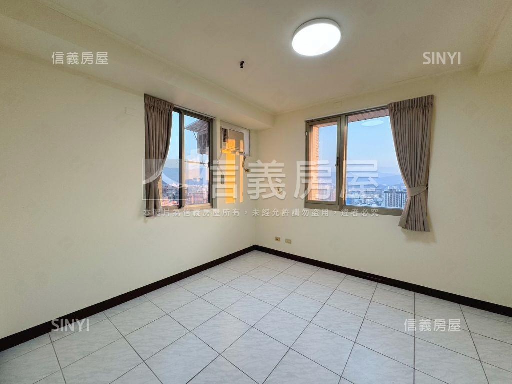 ⭐麗湖景觀樓中樓美四房⭐房屋室內格局與周邊環境