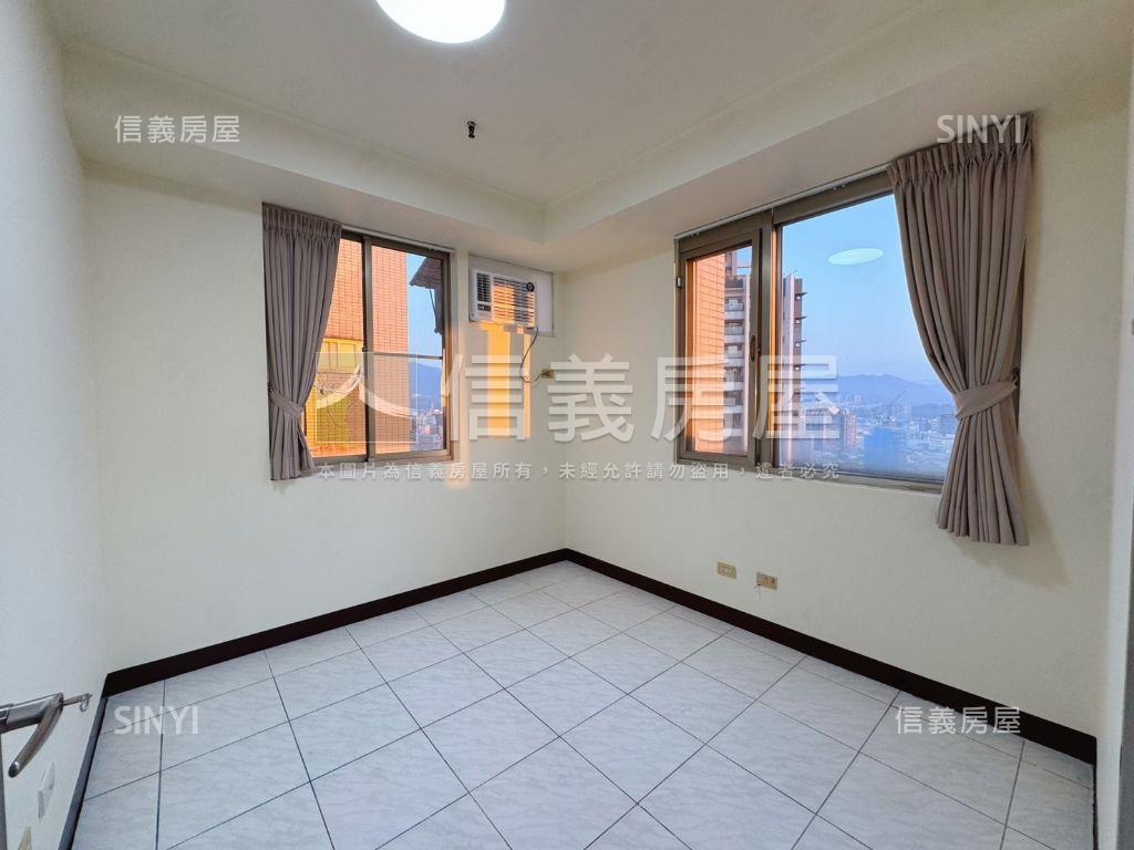 ⭐麗湖景觀樓中樓美四房⭐房屋室內格局與周邊環境