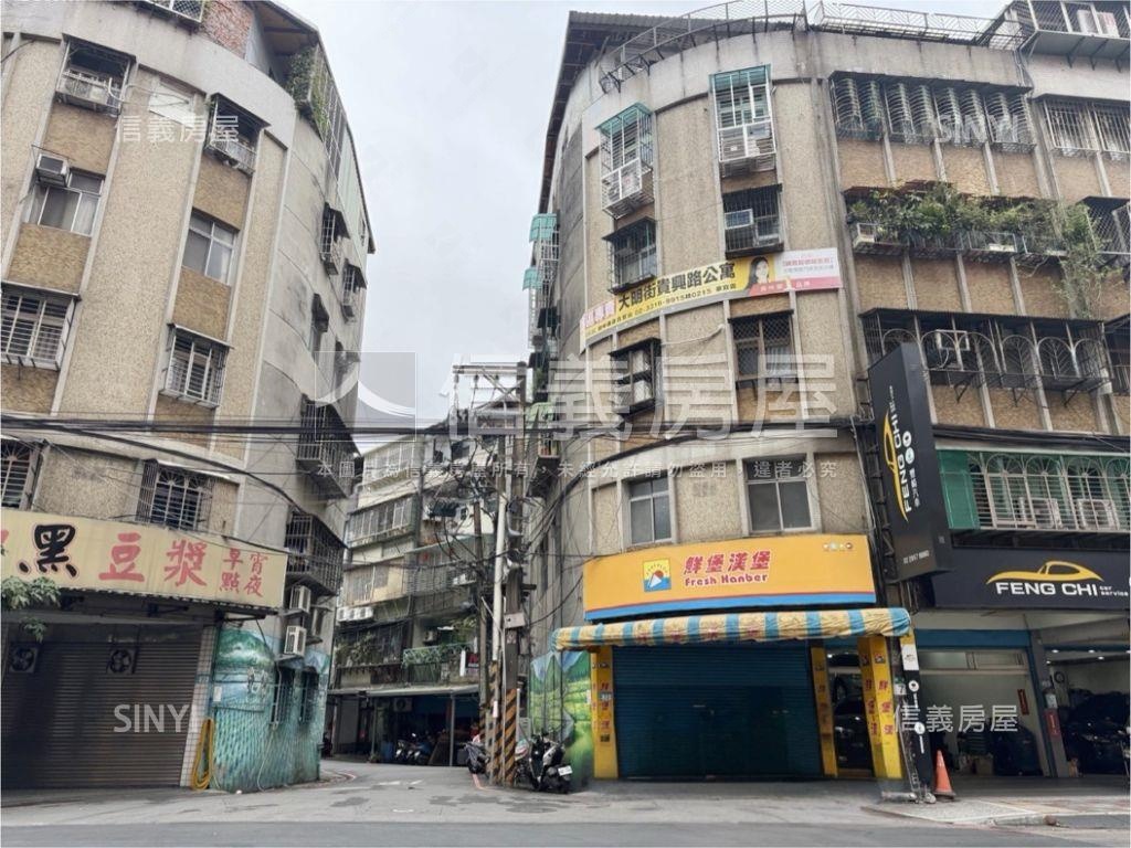 貴興路黃金店面一二樓房屋室內格局與周邊環境