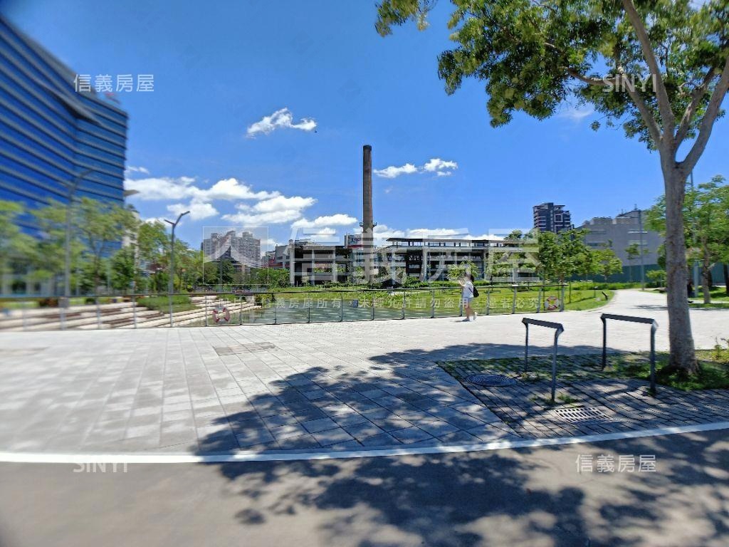 貴興路黃金店面一二樓房屋室內格局與周邊環境