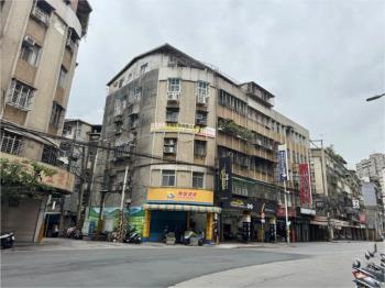 貴興路黃金店面一二樓