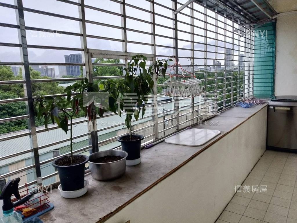 僑中一街方正大三房屋況佳房屋室內格局與周邊環境