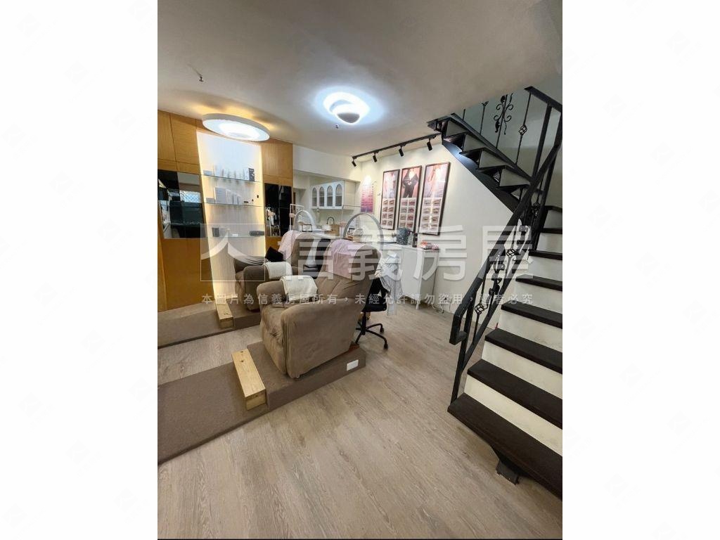 近農十六輕軌旁兩房車位房屋室內格局與周邊環境