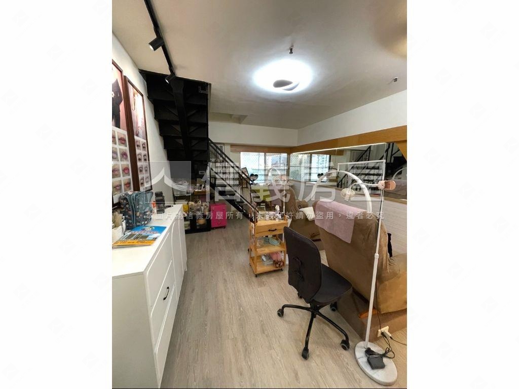 近農十六輕軌旁兩房車位房屋室內格局與周邊環境