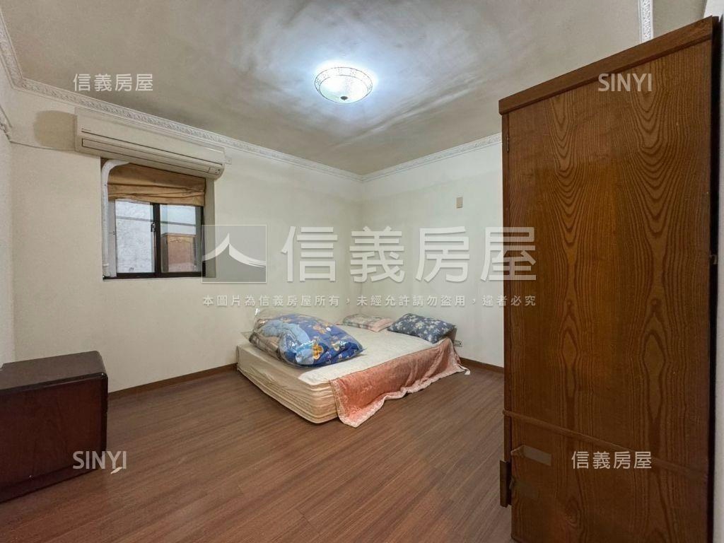 近車站大面寬公寓１Ｆ房屋室內格局與周邊環境
