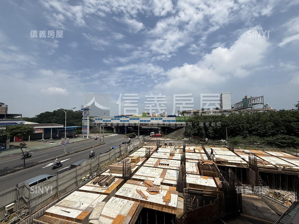 巨匠繽儷Ａ５三房附車位房屋室內格局與周邊環境