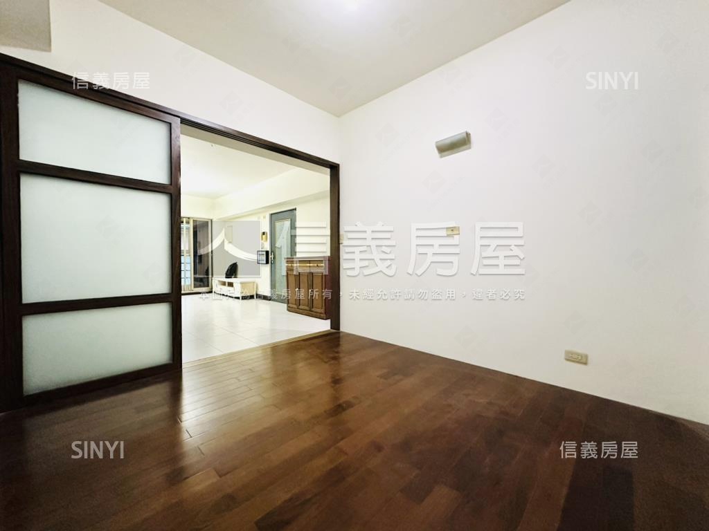 重劃區千萬內三房車位房屋室內格局與周邊環境