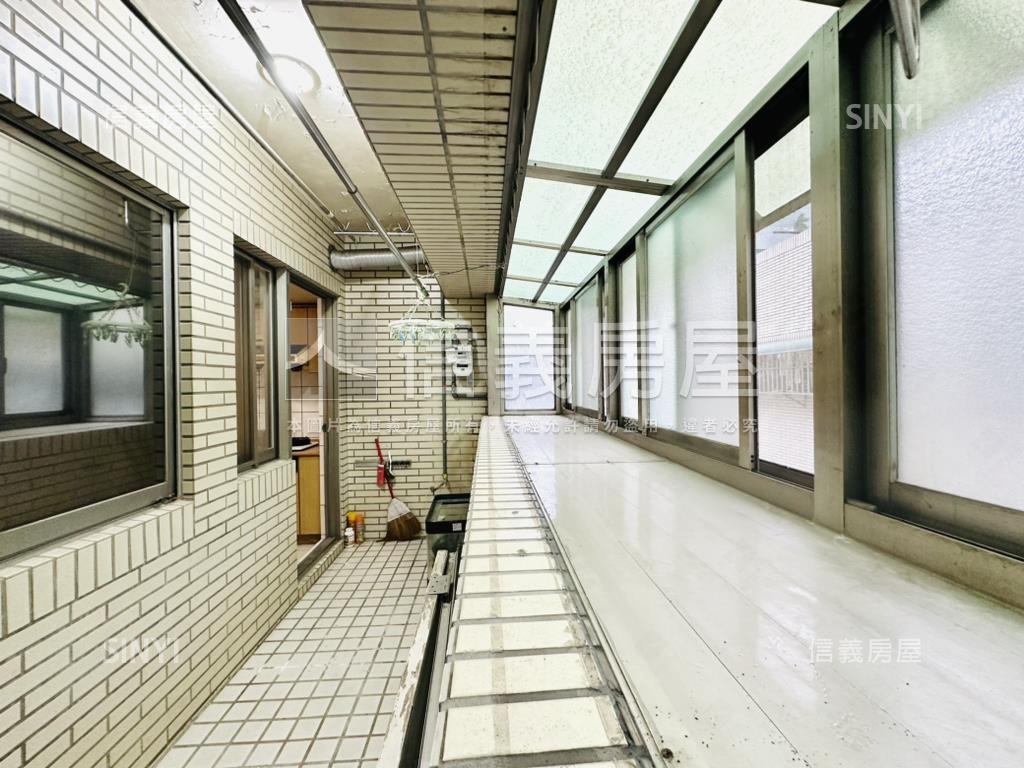 重劃區千萬內三房車位房屋室內格局與周邊環境