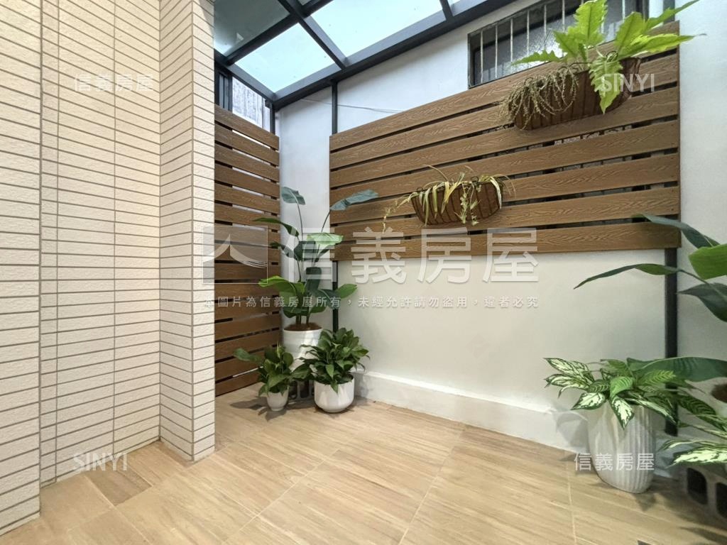 正路ＳＲＣ新落成電梯透天房屋室內格局與周邊環境