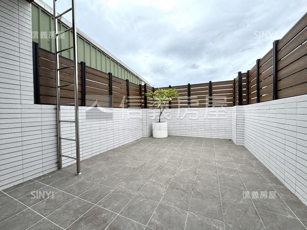 正路ＳＲＣ新落成電梯透天房屋室內格局與周邊環境