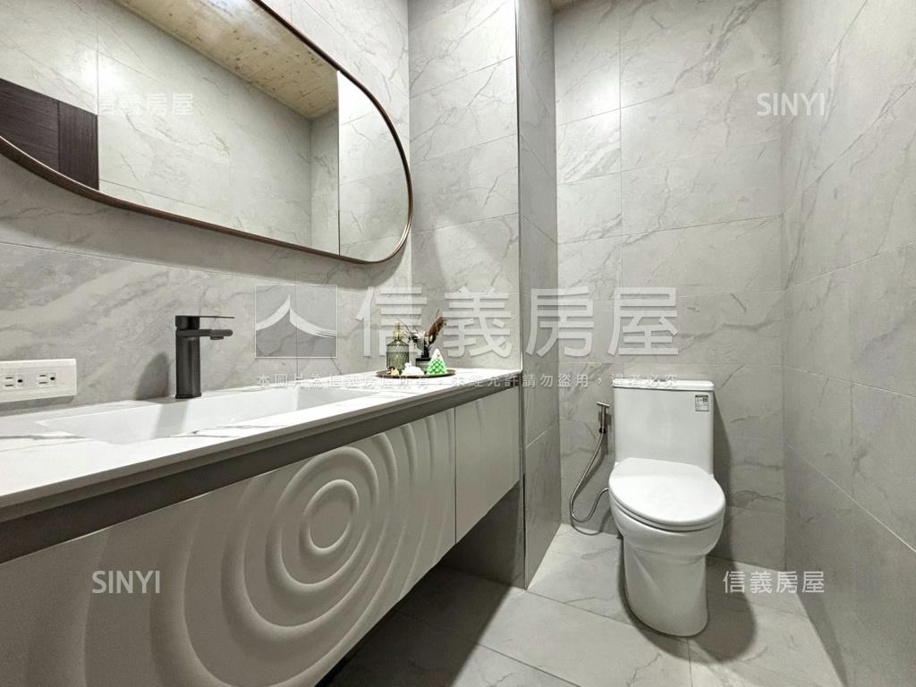 正路ＳＲＣ新落成電梯透天房屋室內格局與周邊環境