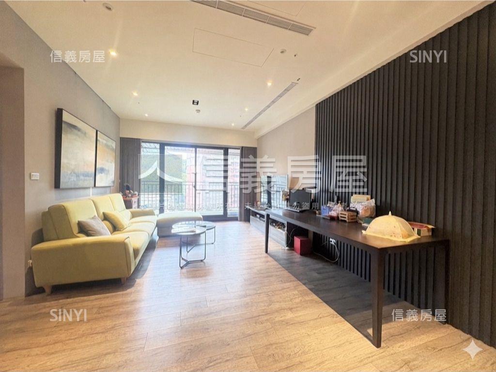 君泰【凰】豪景觀四房車位房屋室內格局與周邊環境