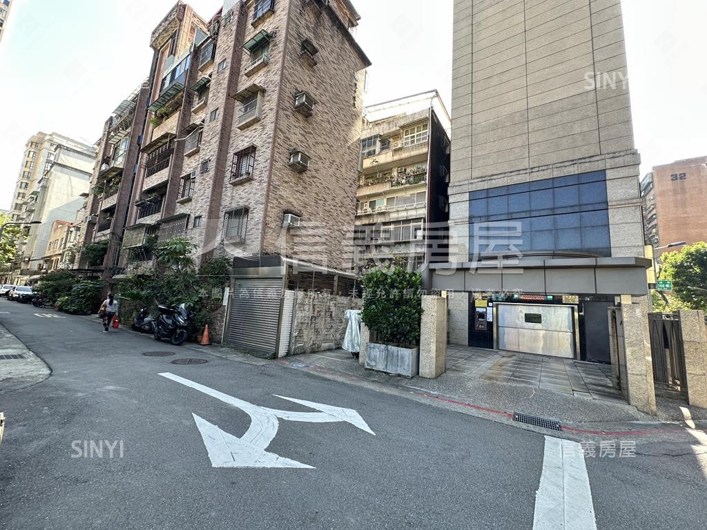 惹墨大車位房屋室內格局與周邊環境