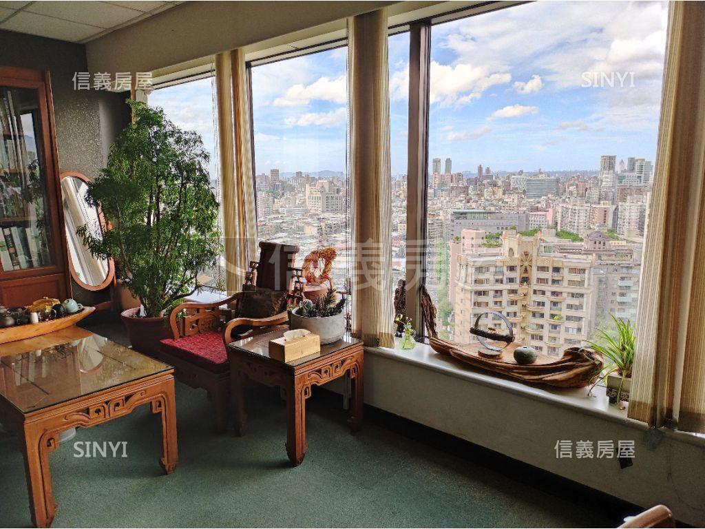 環球世貿高樓美景辦公房屋室內格局與周邊環境
