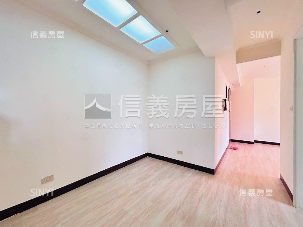 藝文特區蛋黃美裝兩房房屋室內格局與周邊環境