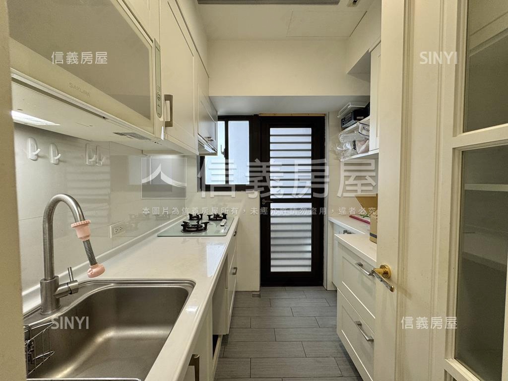 碧潭有約河景珍品房屋室內格局與周邊環境