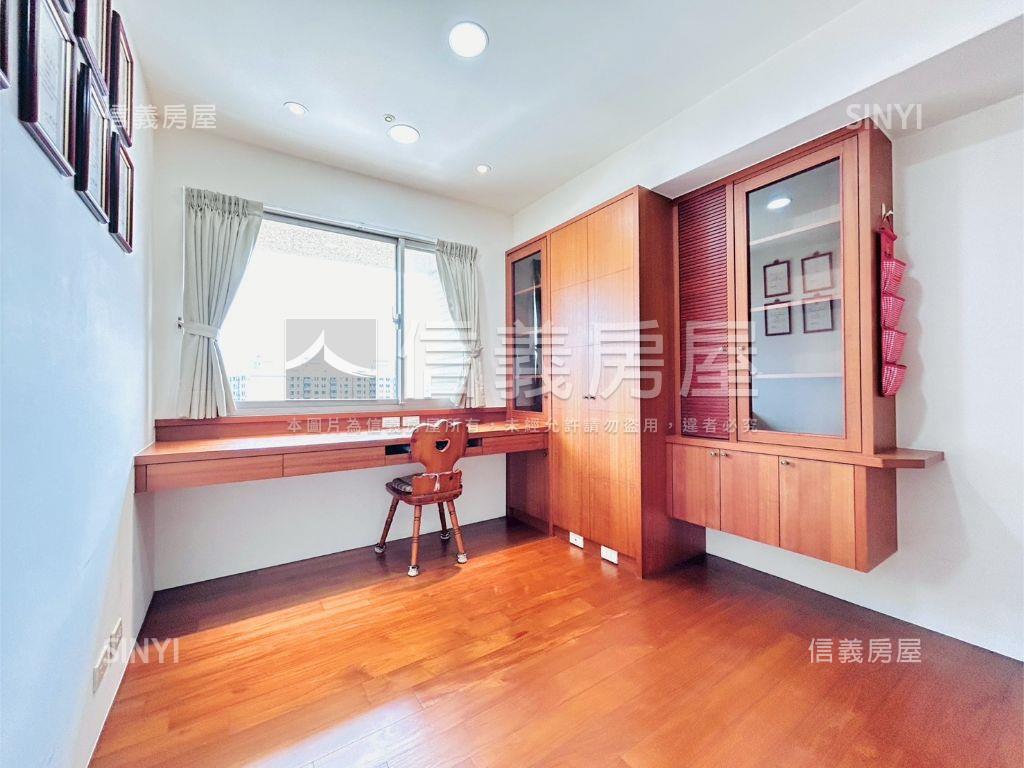 【遠東世界花園】三房車位房屋室內格局與周邊環境