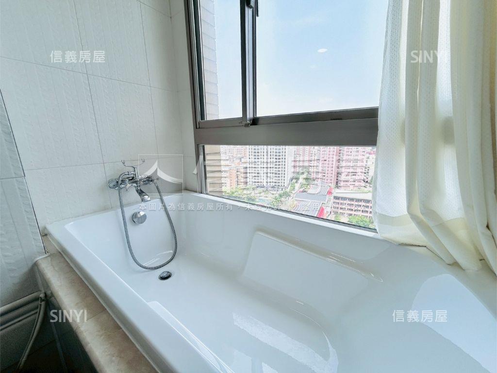 【遠東世界花園】三房車位房屋室內格局與周邊環境