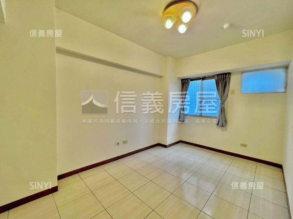 新市政中心旁捷運大四房房屋室內格局與周邊環境