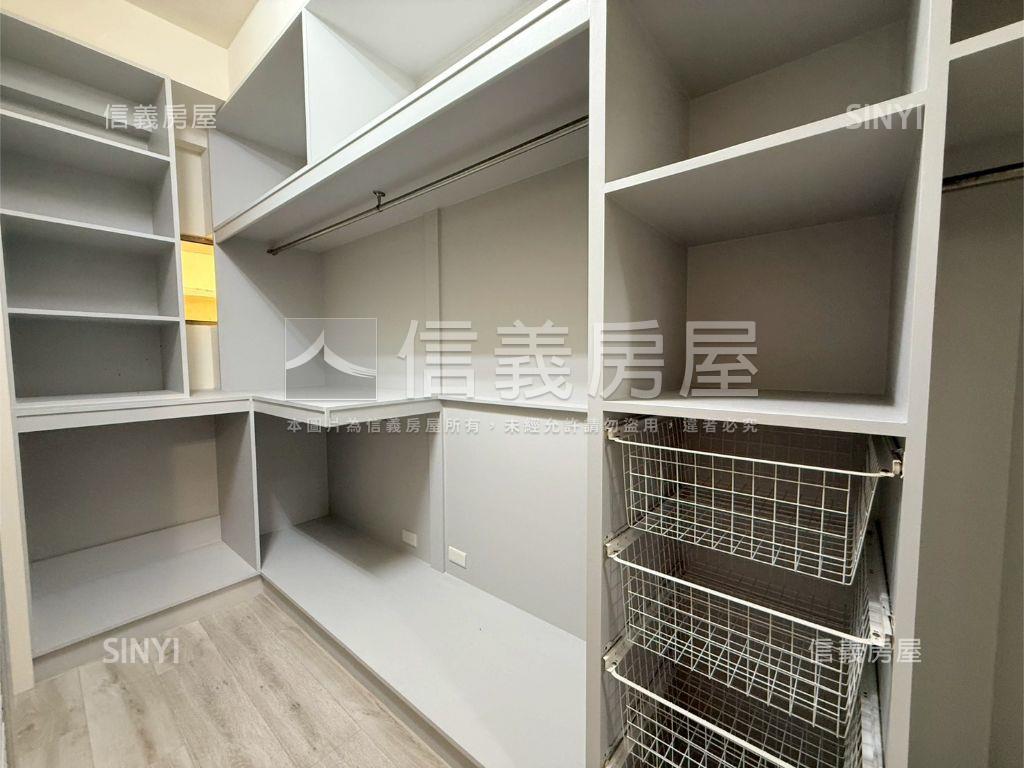 建平面寬車墅朝南舒適房屋室內格局與周邊環境