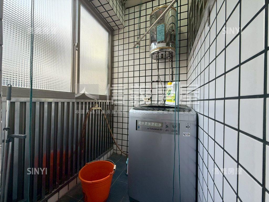 建平面寬車墅朝南舒適房屋室內格局與周邊環境