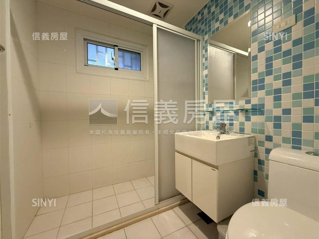 建平面寬車墅朝南舒適房屋室內格局與周邊環境