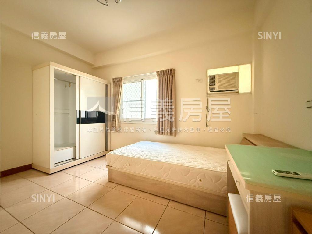 建平面寬車墅朝南舒適房屋室內格局與周邊環境